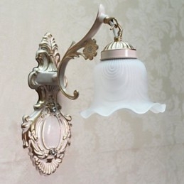 Applique da parete per bagno tradizionale classica in metallo e acrilico