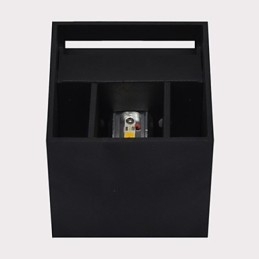 Applique da parete LED integrato 6W moderna in metallo