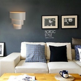 Applique da parete a conchiglia in ferro battuto, stile torcia, da testata letto
