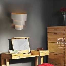 Applique da parete a conchiglia in ferro battuto, stile torcia, da testata letto