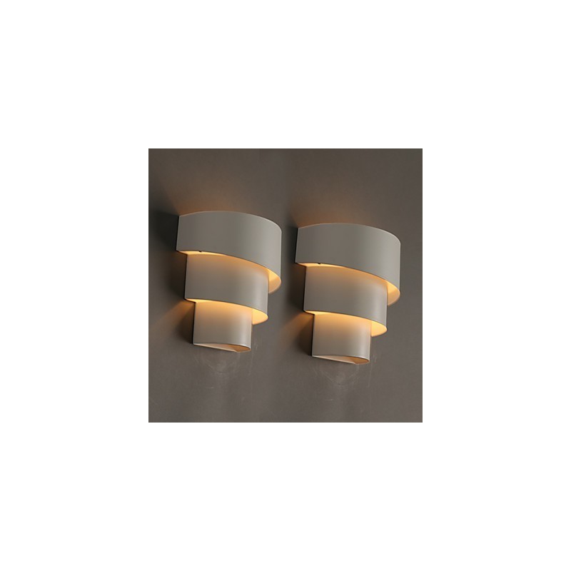 Applique da parete a conchiglia in ferro battuto, stile torcia, da testata letto