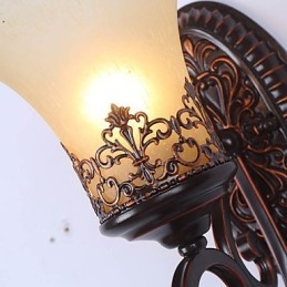 Applique da parete in vetro e ferro battuto in stile europeo per camera da letto