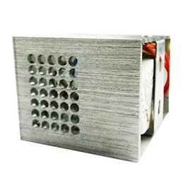 Applique da parete a filo moderna in metallo bianco con LED integrato