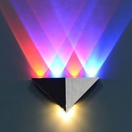 Applique da parete a filo moderna in metallo e acrilico con LED integrato