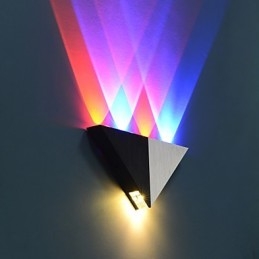 Applique da parete a filo moderna in metallo e acrilico con LED integrato