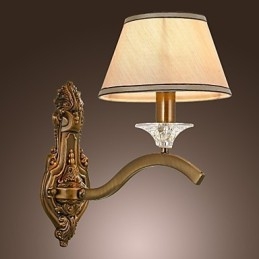 Applique da parete classica in ottone con paralume in tessuto