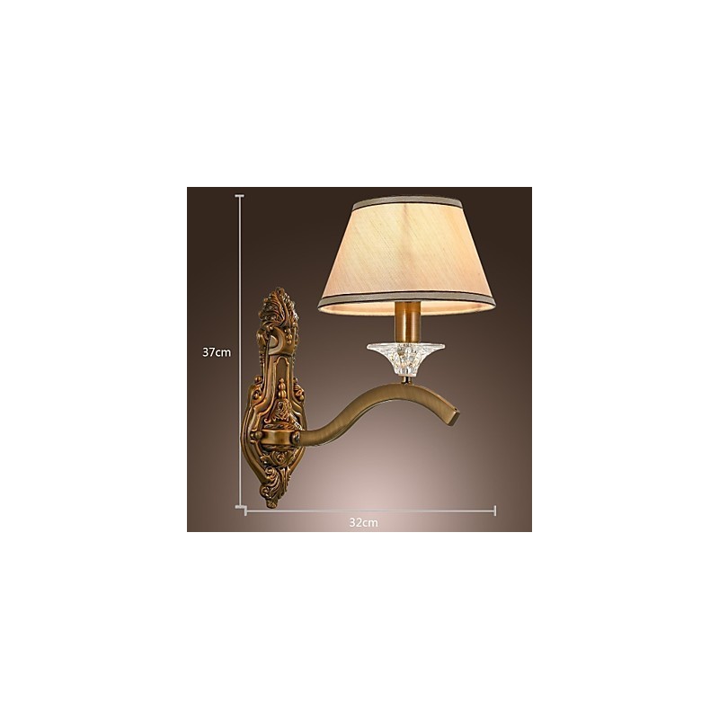 Applique da parete classica in ottone con paralume in tessuto