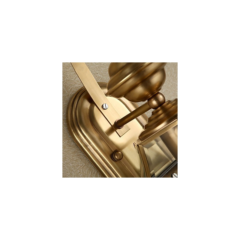 Applique da parete classica mini in metallo finitura ottone