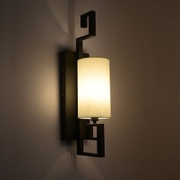 Applique da parete classica nera con paralume in tessuto bianco, 55 cm