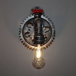 Applique da parete industriale in ferro con ingranaggio e tubi acqua vintage