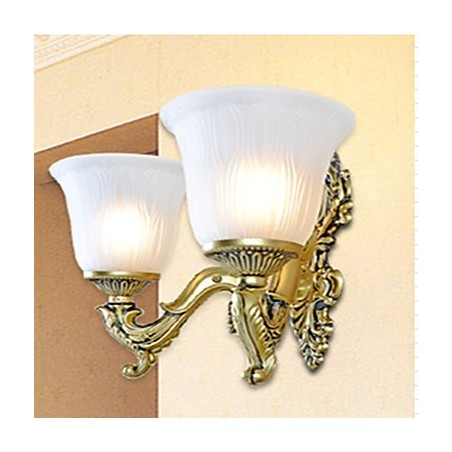 Applique da parete classica in metallo bronzo con paralume in vetro bianco, 2 luci