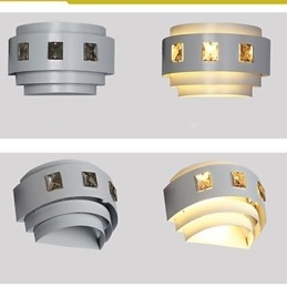 Applique da parete LED Mini Style moderna in metallo bianco