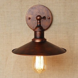 Applique da parete rustica in bronzo rosso con paralume nostalgico