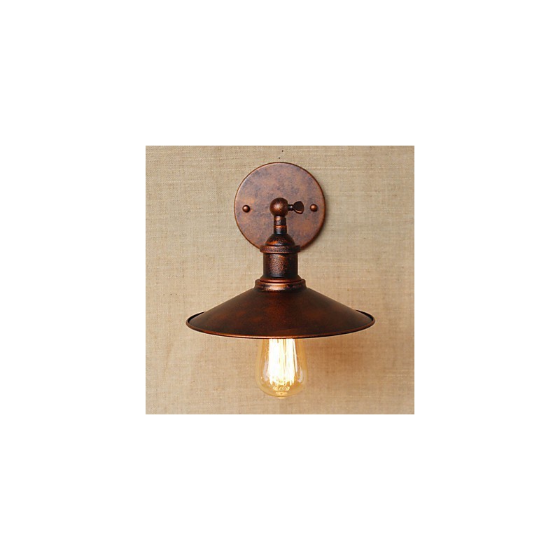 Applique da parete rustica in bronzo rosso con paralume nostalgico