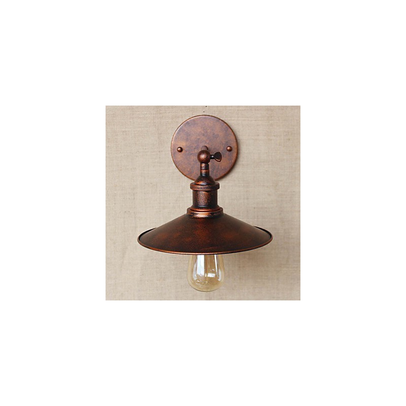 Applique da parete rustica in bronzo rosso con paralume nostalgico