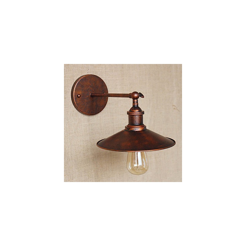 Applique da parete rustica in bronzo rosso con paralume nostalgico