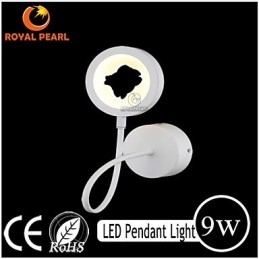 Applique da parete LED moderna con braccio oscillante per soggiorno