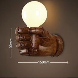 Applique da parete LED a forma di pugno europeo destro in resina, stile rustico