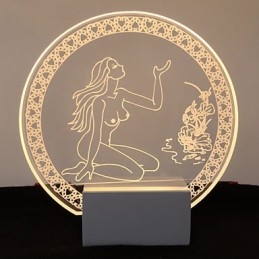 Applique da parete moderna in metallo bianco con LED integrato