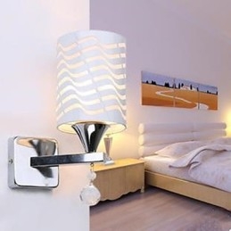 Applique da parete moderna cromata in metallo argento e bianco E26/E27