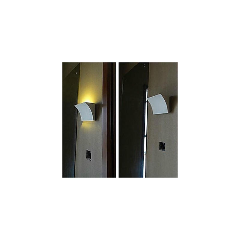 Applique da parete LED moderna in metallo bianco