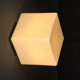 Applique da parete a filo LED in vetro e metallo, stile moderno
