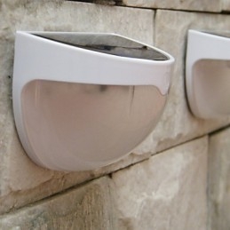 Applique da parete solare LED bianca con controllo suono e luce 2 W