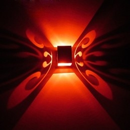 Applique da parete a farfalla LED