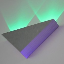 Applique da parete LED integrato moderna in metallo spazzolato verde