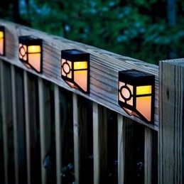 Applique da parete solare LED con 2 lanterne, luce gialla calda