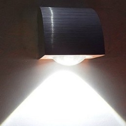 Applique da parete Mini Style in metallo moderno contemporaneo LED bianco