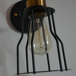Applique da parete artistica minimalista con paralume scheletrico in vetro e struttura in metallo nero