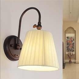 Applique da parete in ferro con paralume in tessuto 1 luce nero beige