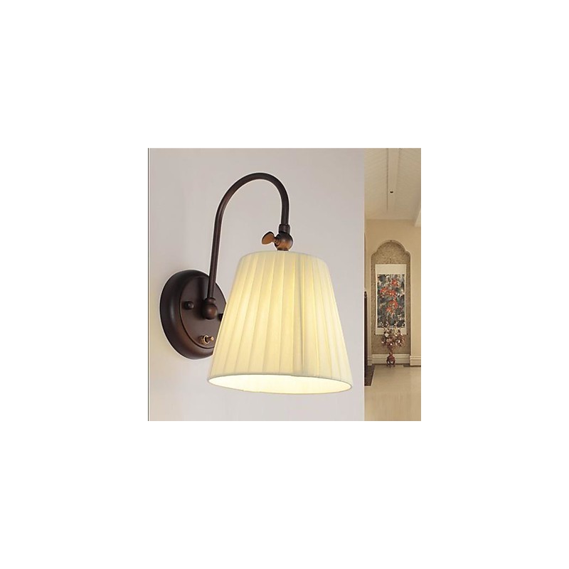 Applique da parete in ferro con paralume in tessuto 1 luce nero beige