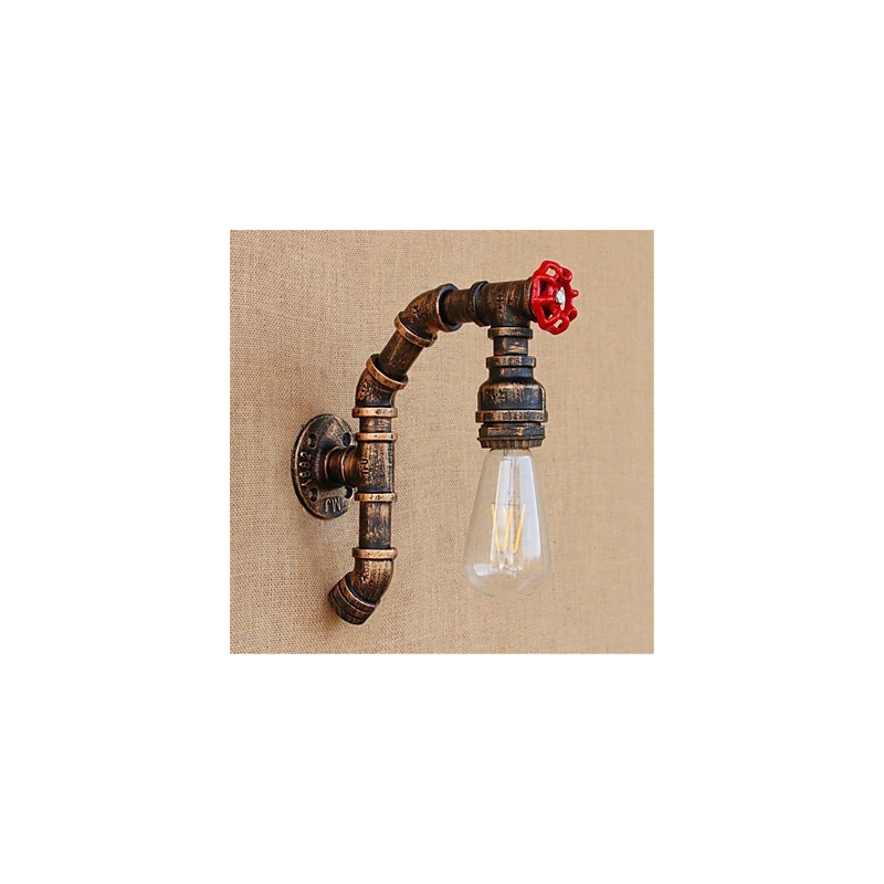 Applique da parete rustica in ottone anticato con luce ambientale