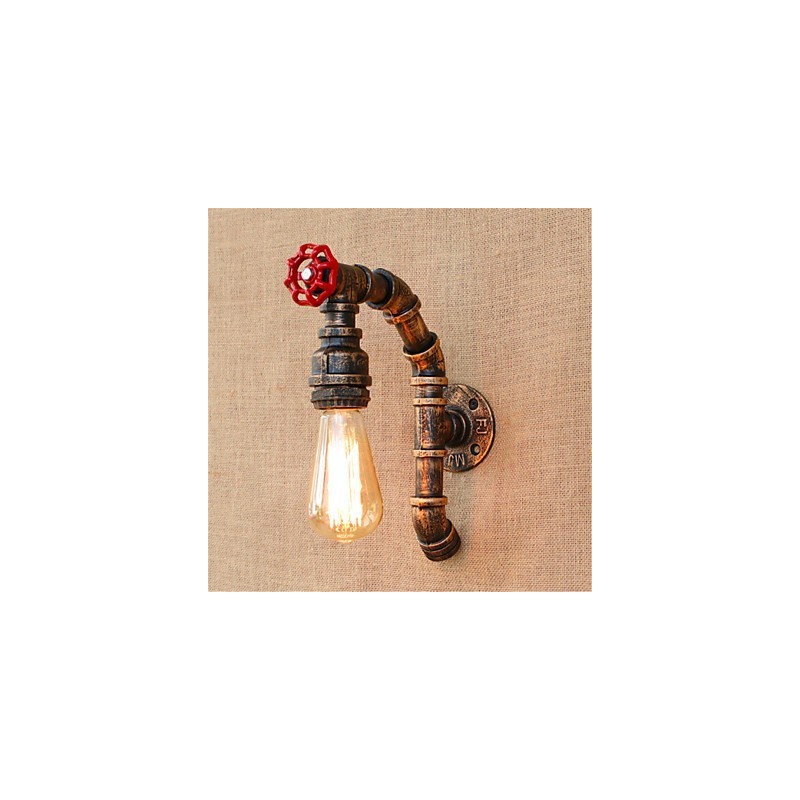 Applique da parete rustica in ottone anticato con luce ambientale