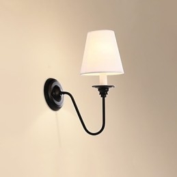 Applique da parete rustica in ossido nero con luce ambientale