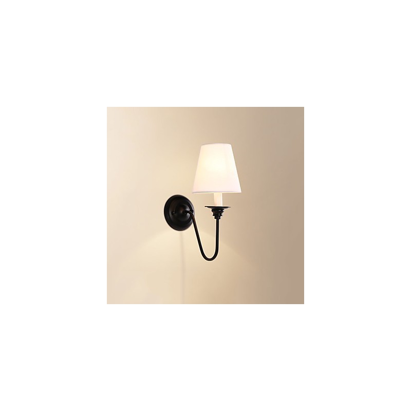 Applique da parete rustica in ossido nero con luce ambientale
