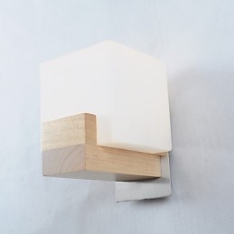 Applique da parete in legno massello con paralume in vetro