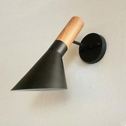 Applique da parete moderna in ferro battuto con effetto legno per soggiorno