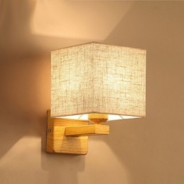 Lampada da tavolo in legno massello minimalista per comodino