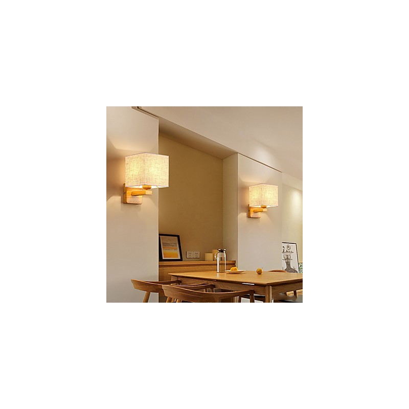 Lampada da tavolo in legno massello minimalista per comodino