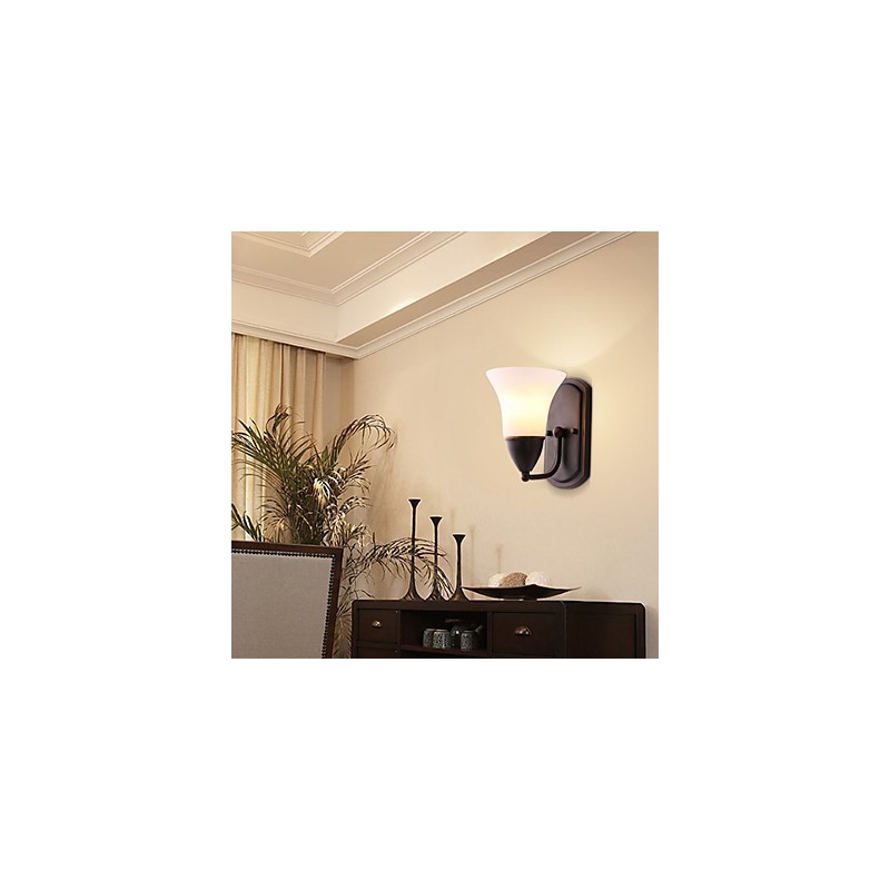 Applique da parete rustica finitura in ossido nero, luce ambientale, attacco E27