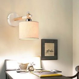 Applique da parete in tessuto moderna contemporanea con luce ambientale
