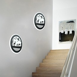 Applique da parete LED 29 W in acrilico e metallo, 28x28x7 cm