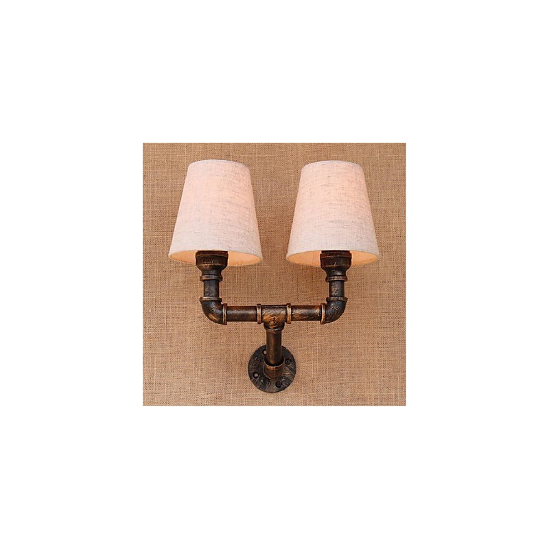 Applique da parete rustica in ottone con paralume in tessuto