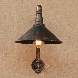 Applique da parete rustica in ottone anticato con luce ambientale