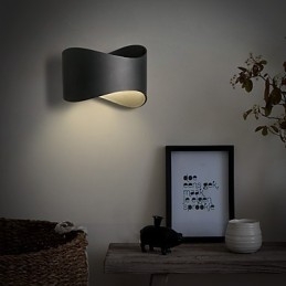 Applique da parete mini moderna e contemporanea in ossido nero con LED integrato 9 W