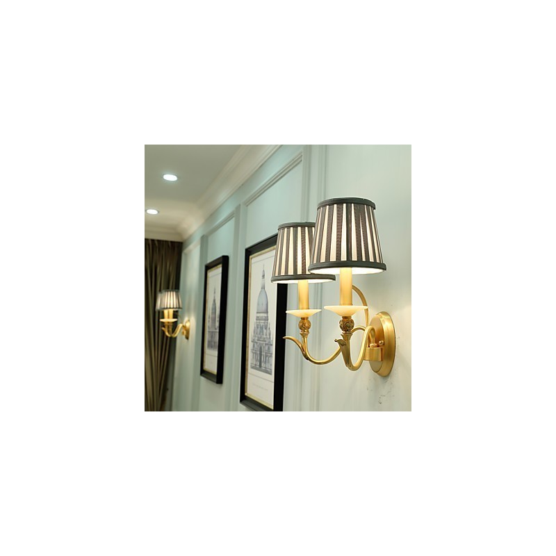 Applique da parete classica country in ottone, mini, 2 lampadine E12/E14, luce verso l'alto