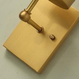 Applique da parete in ottone stile country tradizionale classico con luce verso l'alto
